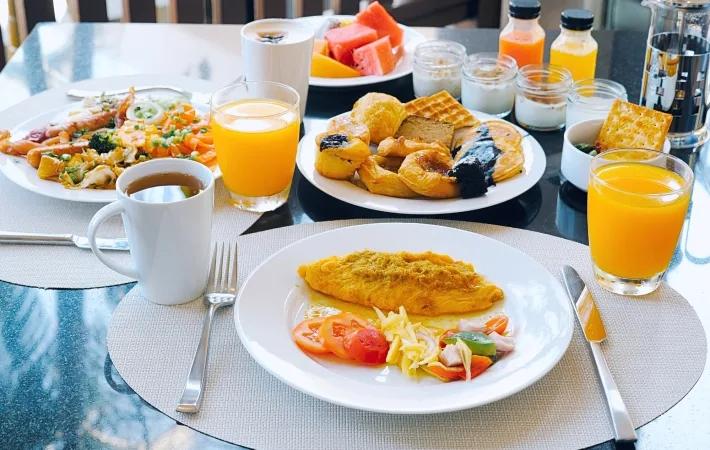 Breakfast – La Isla