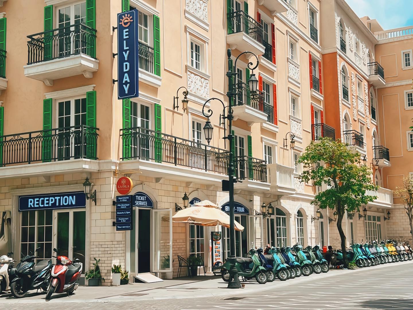 Tours, Tickets & Motorbike Rental