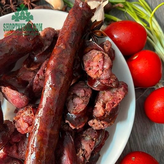 Lạp xưởng gác bếp