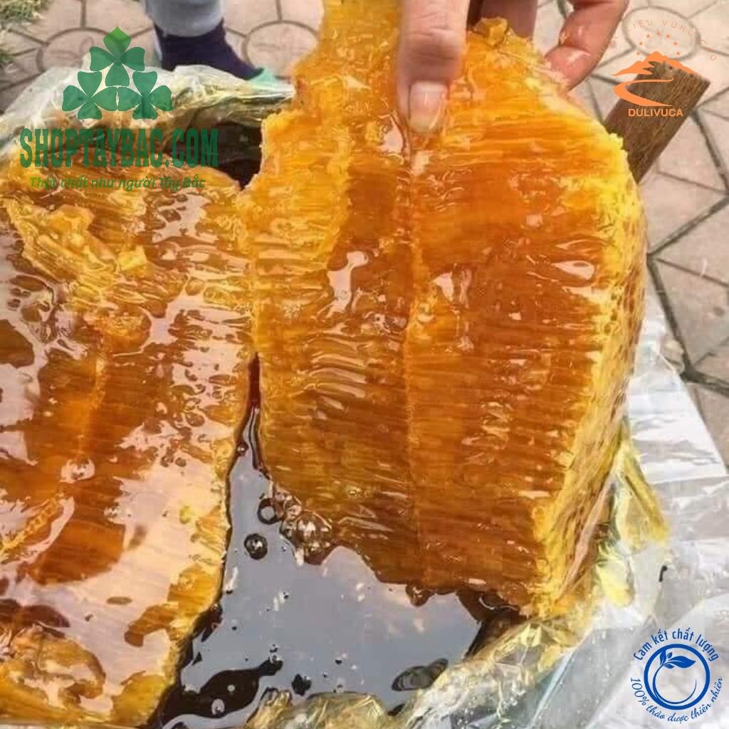 Mật ong khoái được bà con thu hoạch.png