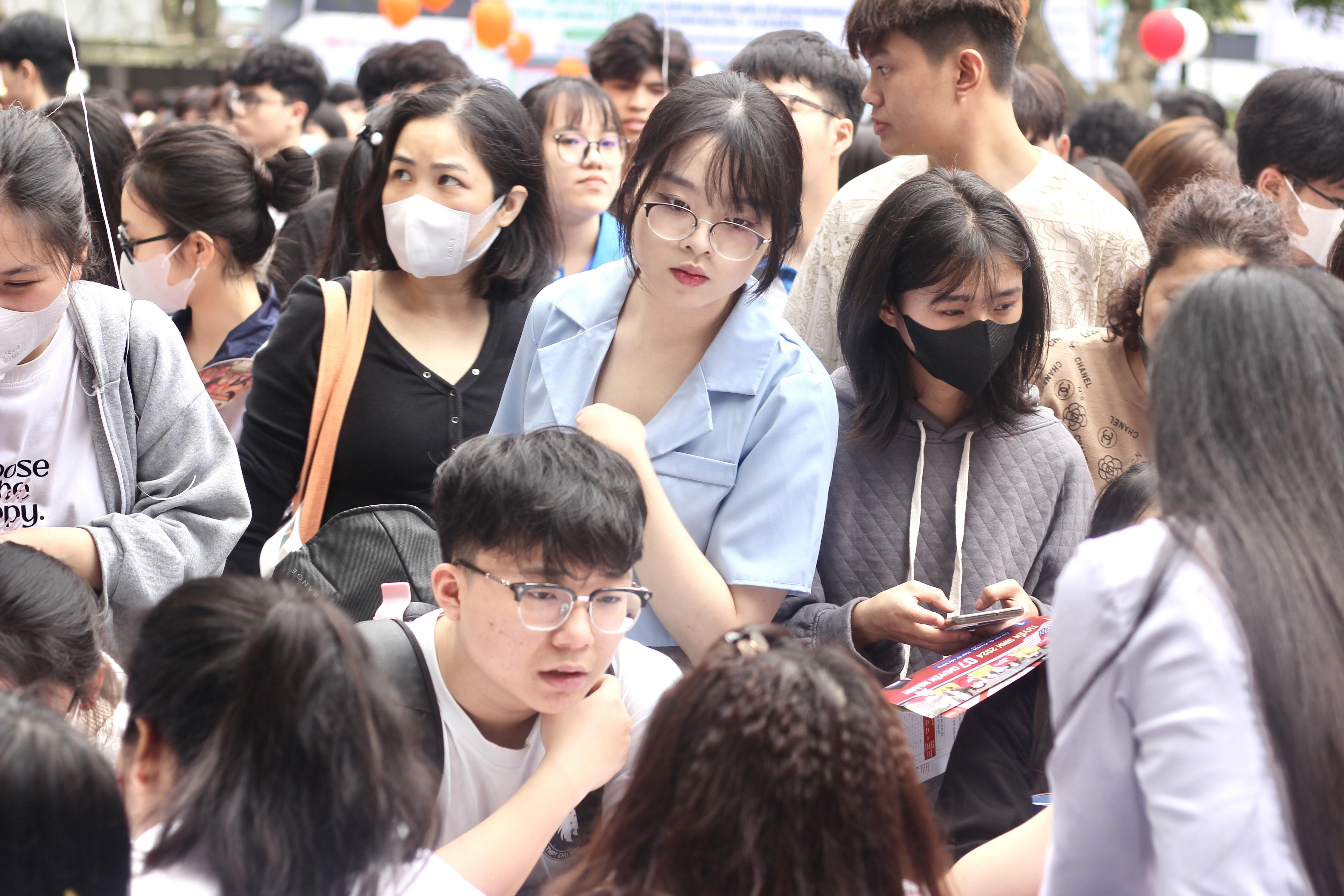 Tư vấn hướng nghiệp năm 2026