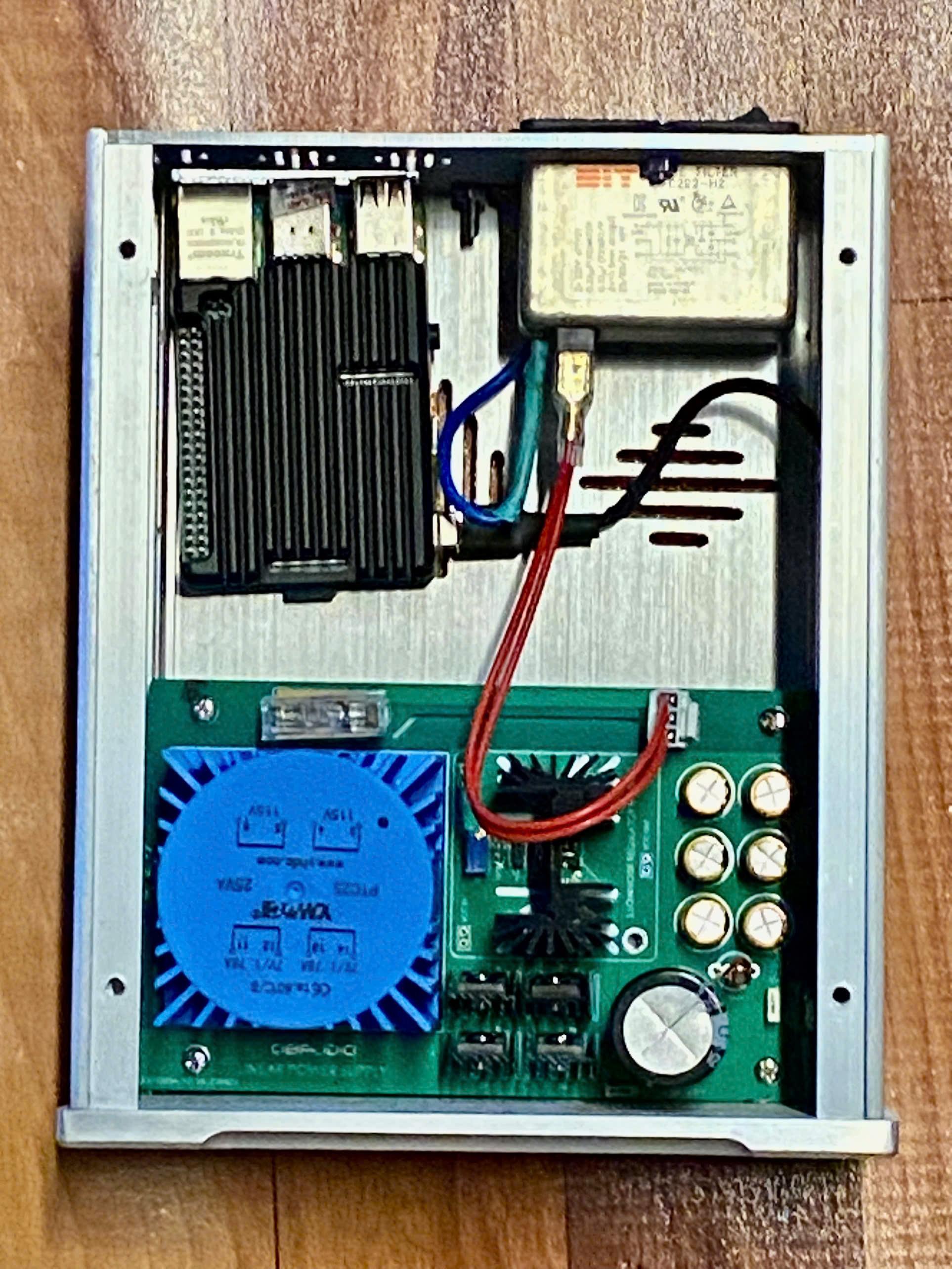 Image image_202512128cf815a421518d6a5a5627f74ab88352.jpg