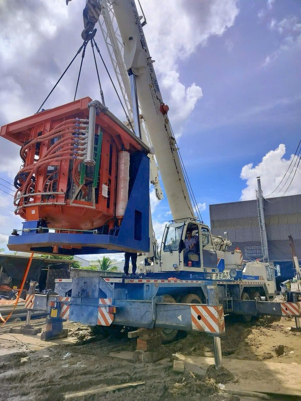 Xe cẩu xe nâng Lộc An