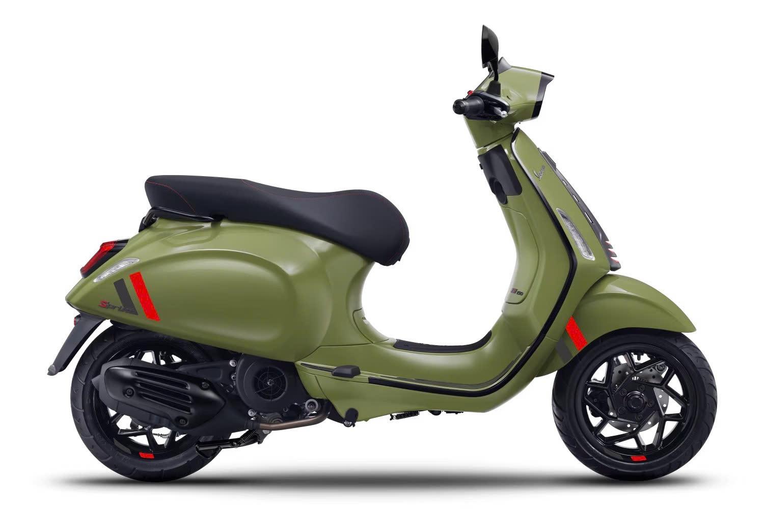 Vespa Sprint S 150 XANH (Green Tenace)