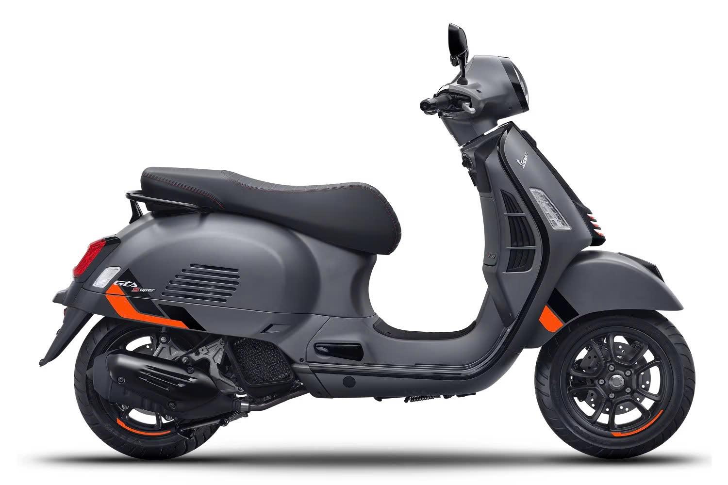 Vespa GTS SuperSport 150 XÁM ( Grey Travolgente)