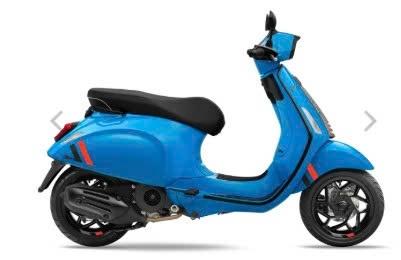 Vespa Sprint S 125cc Mùa Lễ Hội Xanh Dương ( Blue Eclettico)