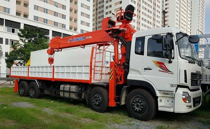 Xe cẩu cho thuê Quận 3 – Nâng Cẩu SG dịch vụ nâng hạ chuyên nghiệp