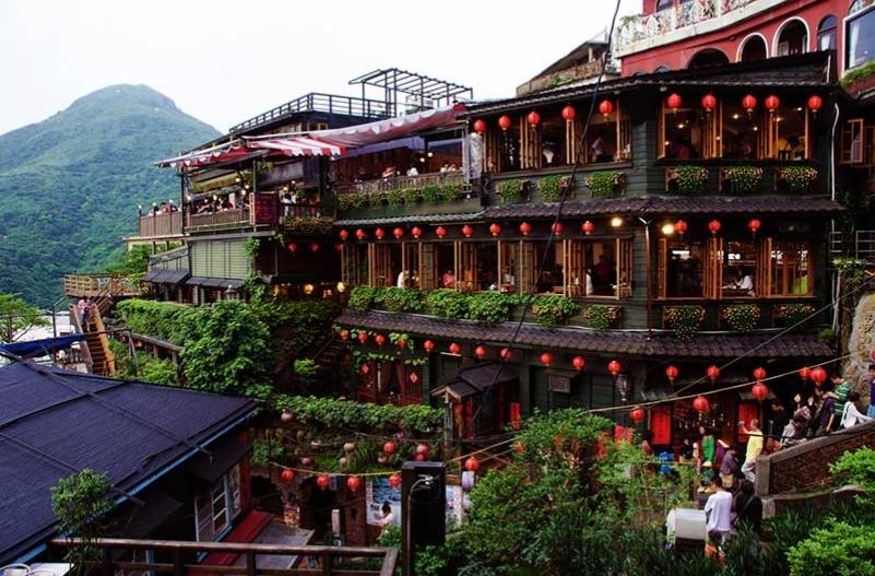 pho-co-cuu-phan-mang-dam-dau-an-thoi-gian