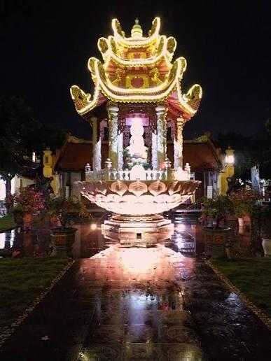 Tháp chuông đại hồng chung