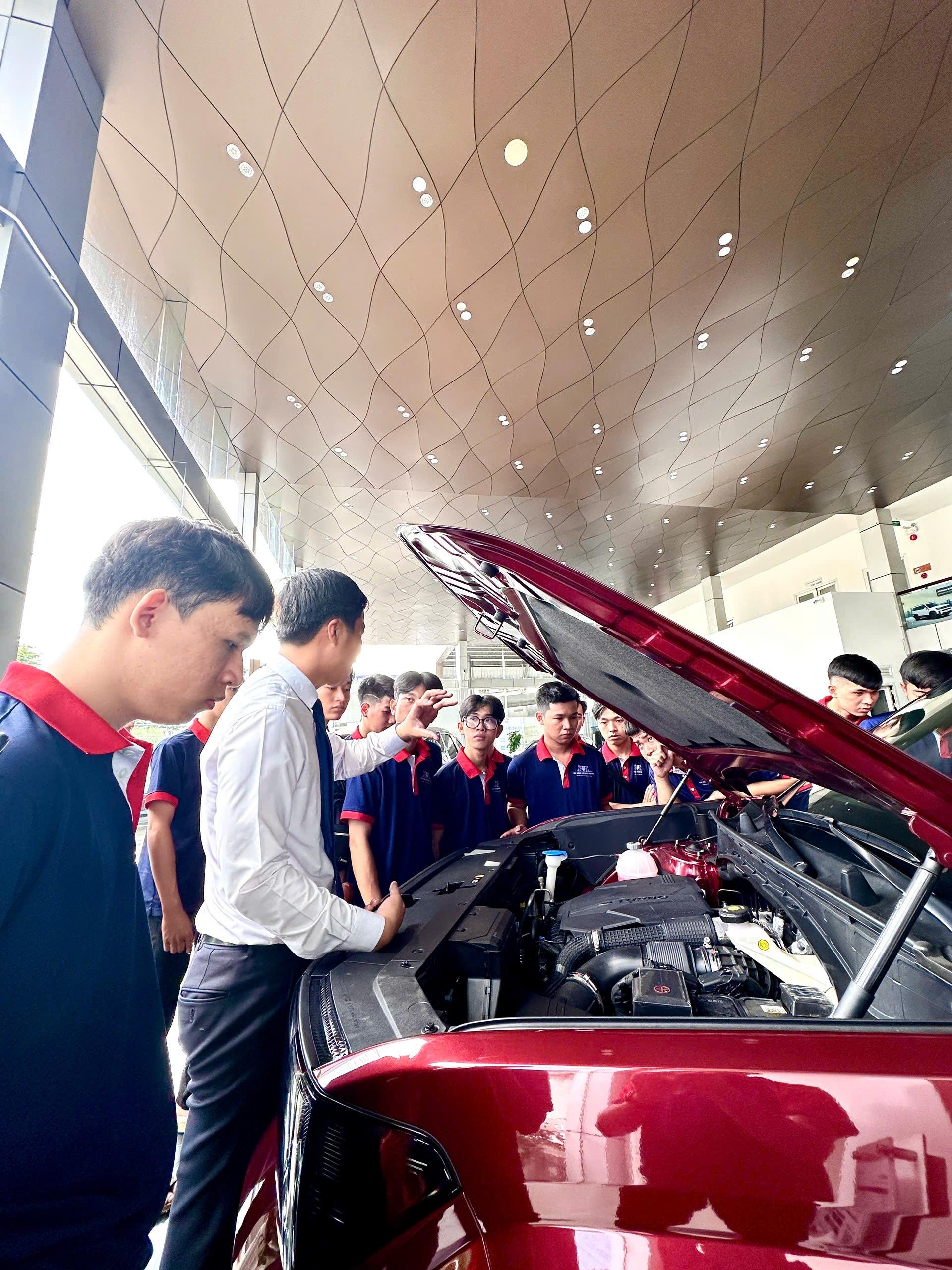 cao-dang-cong-nghe-o-to