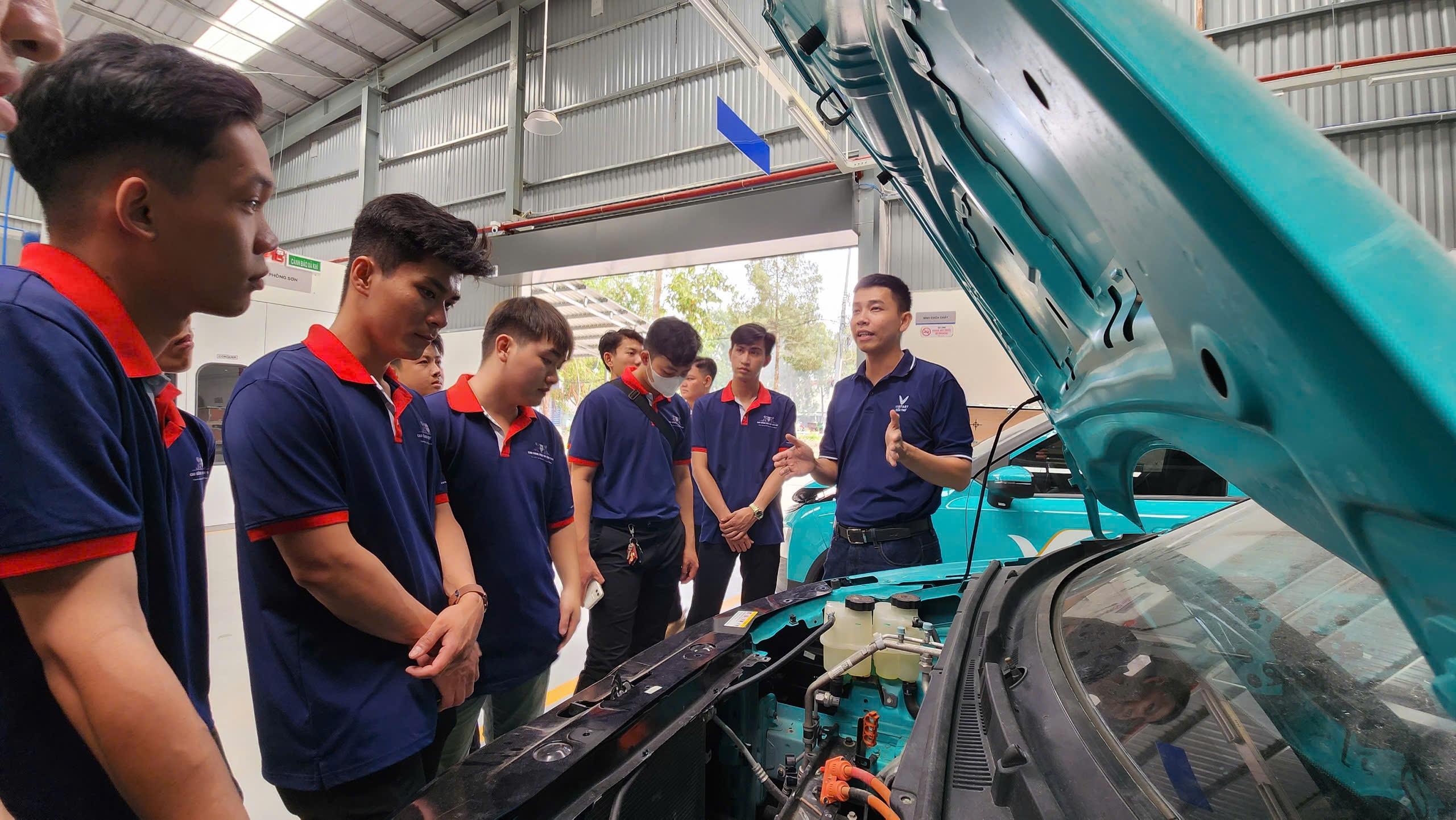 cao-dang-pho-thong-viet-my-can-tho