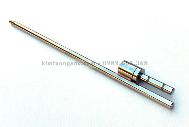 đế cờ cắm đất Kim Tưởng