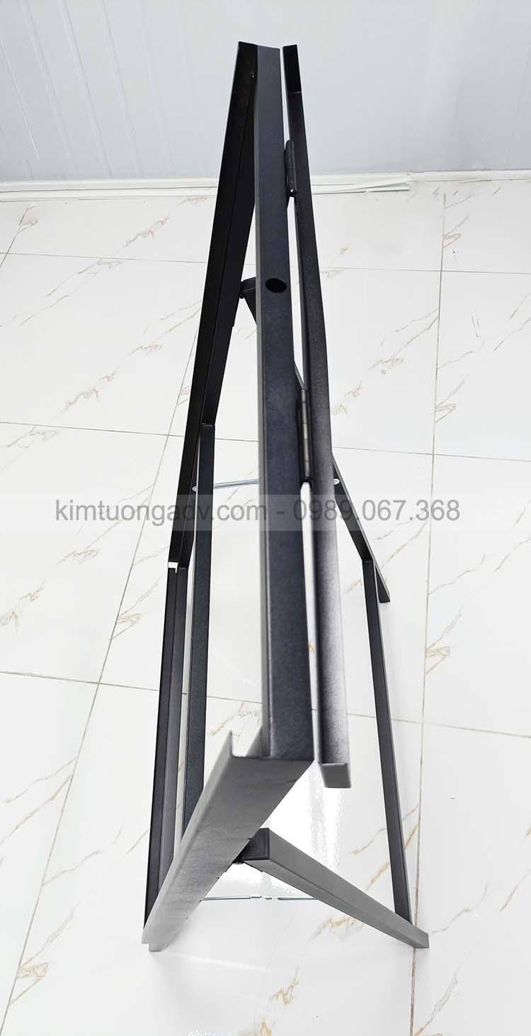 khung-ke-1-mat-bang-den-led-tranh-rut-sieu-mong-kimtuongadv-3