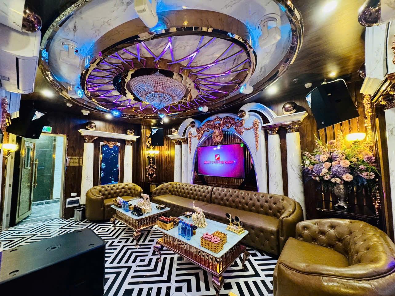 Phòng Karaoke Royal Club 4